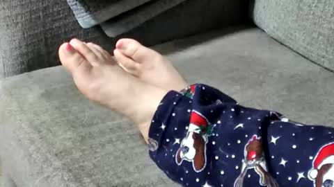 Snapshot of asianfeetsuasian chatting on 01.01.25 Asianfeetsuasian online show from 01.01.25