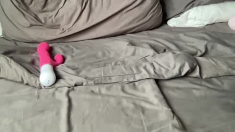 asiangirlandwhiteguy online show from 02.14.25