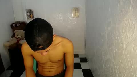 Snapshot of asianhot12 chatting on 03.10.25 asianhot12 online show from 03.10.25