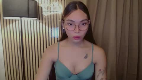 HI IM TAMIRA LOOKING FOR SERIOUS RELATIONSHIP online show from 10.23.25