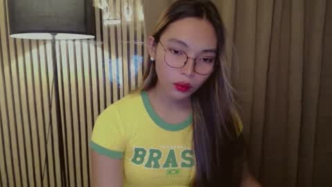 HI IM TAMIRA LOOKING FOR SERIOUS RELATIONSHIP online show from 10.31.25