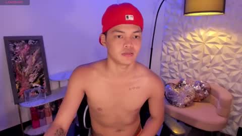 Snapshot of asianhugescott chatting on 02.16.26 VICTORIA SCOTT online show from 02.16.26