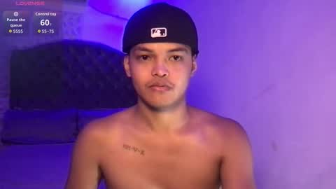 Snapshot of asianhugescott chatting on 03.13.26 VICTORIA SCOTT online show from 03.13.26