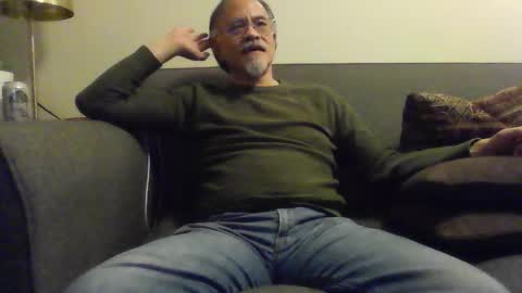 Snapshot of asianmixedman chatting on 02.12.26 Asian Mixed Man online show from 02.12.26