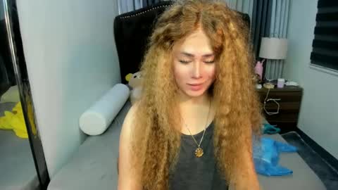 ERIKA 3 online show from 03.01.25