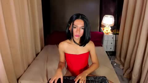 Snapshot of asianpetiteprincess chatting on 01.31.25 asianpetiteprincess online show from 01.31.25