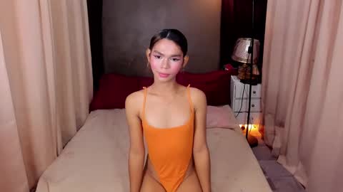 Snapshot of asianpetiteprincess chatting on 02.15.25 asianpetiteprincess online show from 02.15.25