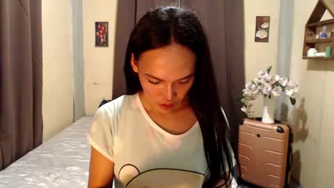 Snapshot of asianpinay1229 chatting on 01.28.25 Patricia online show from 01.28.25