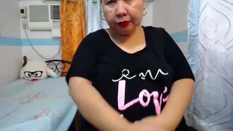 Snapshot of asianpinaychub chatting on 10.22.25 asianpinaychub online show from 10.22.25