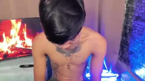 Snapshot of asianplayboyx chatting on 11.07.25 mark online show from 11.07.25