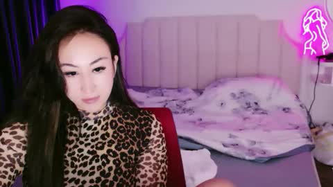 Snapshot of asianqueen777ohmi chatting on 05.10.26 Rose Mingna online show from 05.10.26