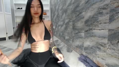 Snapshot of asianqueen93 chatting on 12.01.24 Jeje   special     online show from 12.01.24