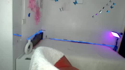 kendra turner online show from 11.04.25