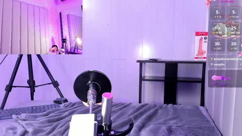 Snapshot of asianslut_ chatting on 05.09.26 AsianSlut online show from 05.09.26