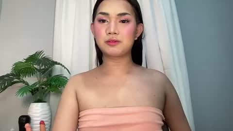 Snapshot of asiansweet_lily chatting on 07.05.26 Lily online show from 07.05.26
