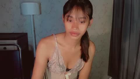 Snapshot of asiantreasures chatting on 02.25.26 kisses online show from 02.25.26