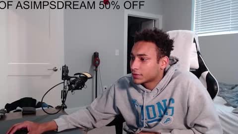 Snapshot of asimpsdream chatting on 11.05.25 asimpsdream online show from 11.05.25