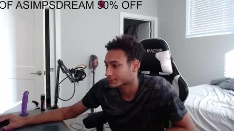 Snapshot of asimpsdream chatting on 11.14.25 asimpsdream online show from 11.14.25