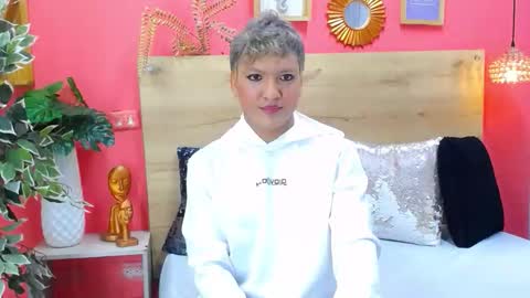 Snapshot of aslyhernandez chatting on 03.14.26 ASLY online show from 03.14.26