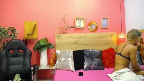 Snapshot of aslyhernandez chatting on 03.16.26 ASLY online show from 03.16.26