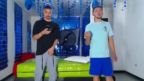 THOMAS AND DAMIAND online show from 02.24.25