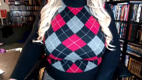 Aspen Vale online show from 11.10.25