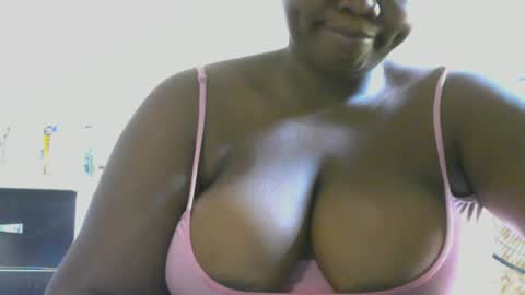 Snapshot of ass_playbuttom chatting on 12.21.25 assplaybuttom online show from 12.21.25
