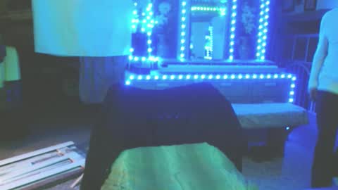 SIR WILLIAM online show from 12.31.24