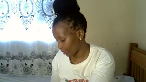 Snapshot of assaddictdoll chatting on 12.21.25 assaddictdoll online show from 12.21.25