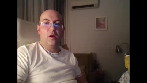 Snapshot of assbitch189 chatting on 01.17.25 assbitch189 online show from 01.17.25