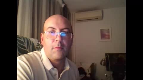 Snapshot of assbitch189 chatting on 09.26.25 assbitch189 online show from 09.26.25