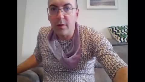 Snapshot of assbitch189 chatting on 10.10.25 assbitch189 online show from 10.10.25