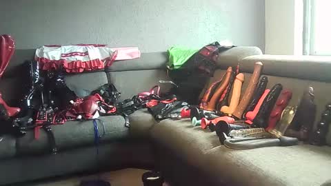 Snapshot of assforstrapon chatting on 01.13.25 sissyslut online show from 01.13.25