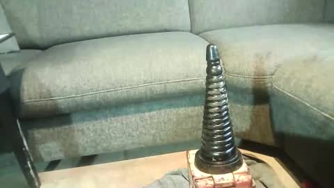 Snapshot of assforstrapon chatting on 01.16.25 sissyslut online show from 01.16.25