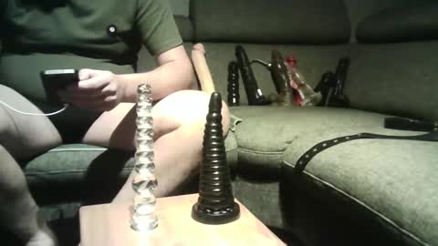 Snapshot of assforstrapon chatting on 01.31.25 sissyslut online show from 01.31.25