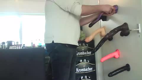 Snapshot of assforstrapon chatting on 03.09.25 sissyslut online show from 03.09.25