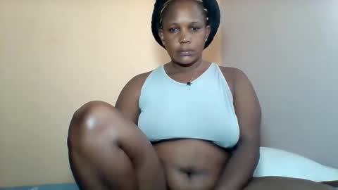 Snapshot of assqueen4 chatting on 10.02.25 FLORAH DANIEL online show from 10.02.25