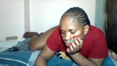 FLORAH DANIEL online show from 11.02.25