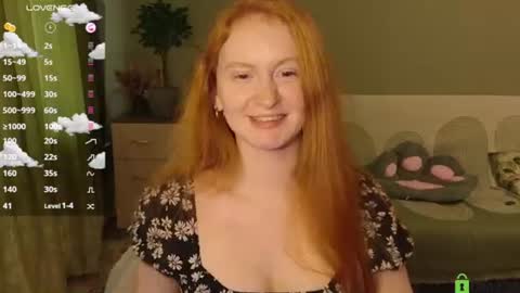 Snapshot of astoria_ross_ chatting on 07.16.26 Astoria online show from 07.16.26