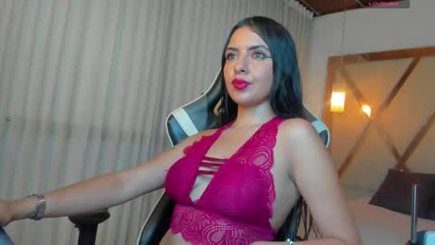 Astra Glows Cam online show from 04.15.26