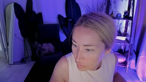 astramonroe online show from 07.17.26
