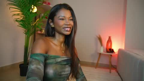 Snapshot of astrea_1 chatting on 05.25.26 Astrea online show from 05.25.26