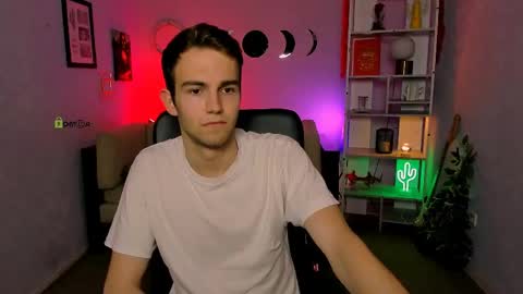Snapshot of astren_villo chatting on 05.22.26 astren online show from 05.22.26