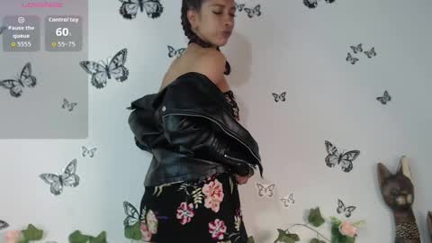 Snapshot of astrid_miller_1 chatting on 04.29.26 Astrid online show from 04.29.26