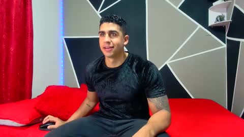 Snapshot of astromgrey chatting on 01.31.25 Astrom model independent online show from 01.31.25