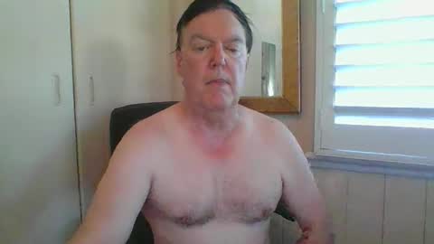 Snapshot of astute008 chatting on 12.05.25 astute008 online show from 12.05.25