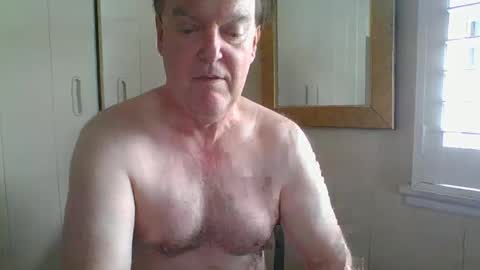 Snapshot of astute008 chatting on 12.15.25 astute008 online show from 12.15.25