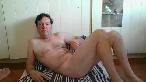 Snapshot of astute008 chatting on 02.09.26 astute008 online show from 02.09.26