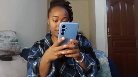Snapshot of atara_seren chatting on 06.08.26 atara_seren online show from 06.08.26