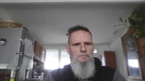 Snapshot of atatanka chatting on 11.12.25 atatanka online show from 11.12.25